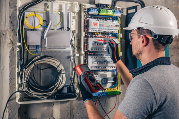 Best Local Electrician Companies  in Oak Hills, OR