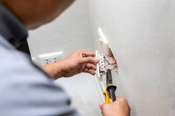 Best Industrial Electrical Services  in Oak Hills, OR
